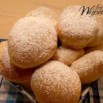 Pieczone mini pączki z kremem budyniowym