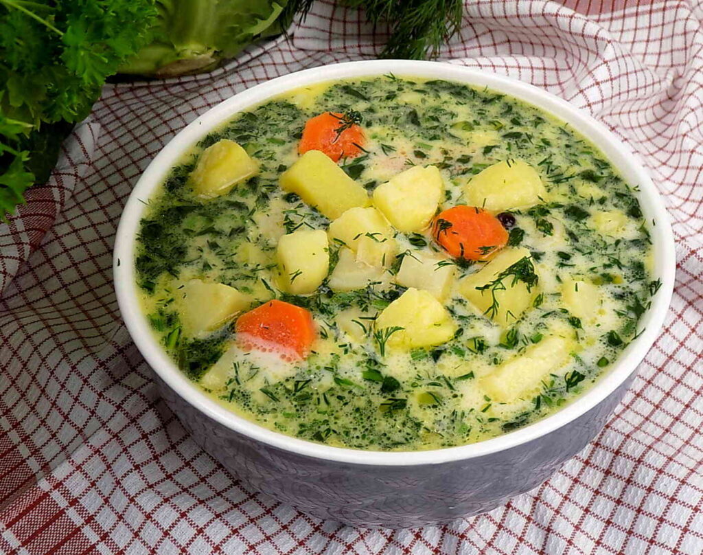Zupa z koperkiem i ziemniakami