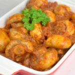 Pieczarki w sosie pomidorowym