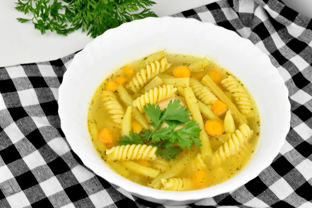 Lekka zupa z fasolki szparagowej