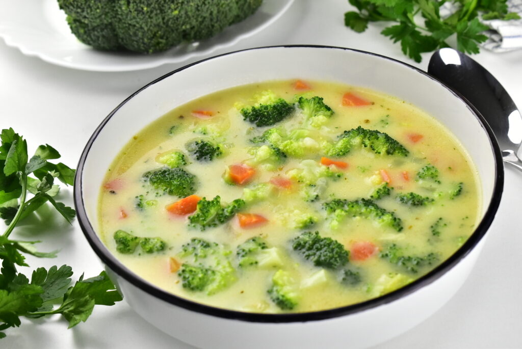 Zupa serowo - brokułowa przepis
